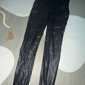 Black Women's High-Waist SPANX Leg Pants